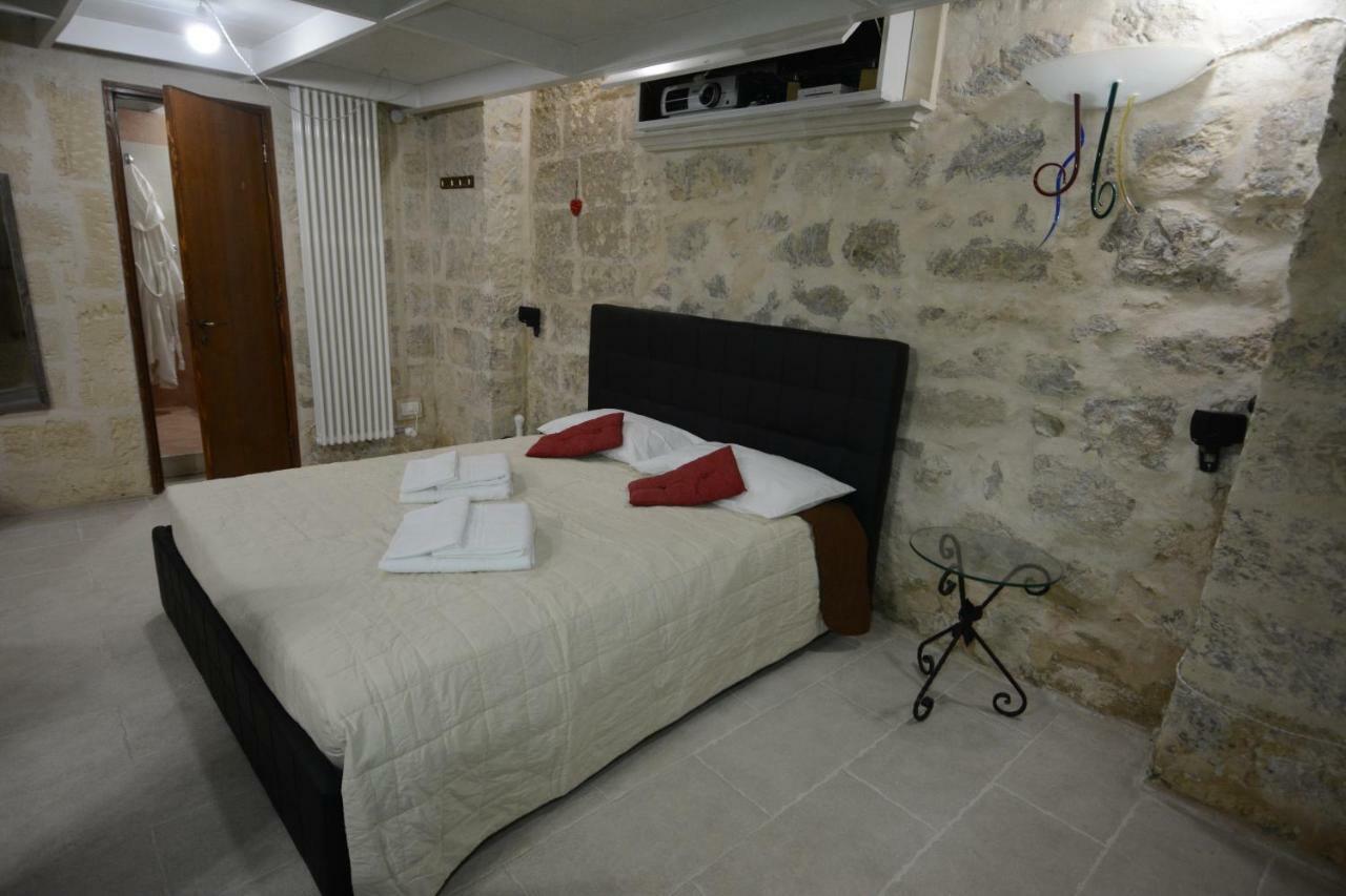 B&B Domus Gaia Lecce Ngoại thất bức ảnh