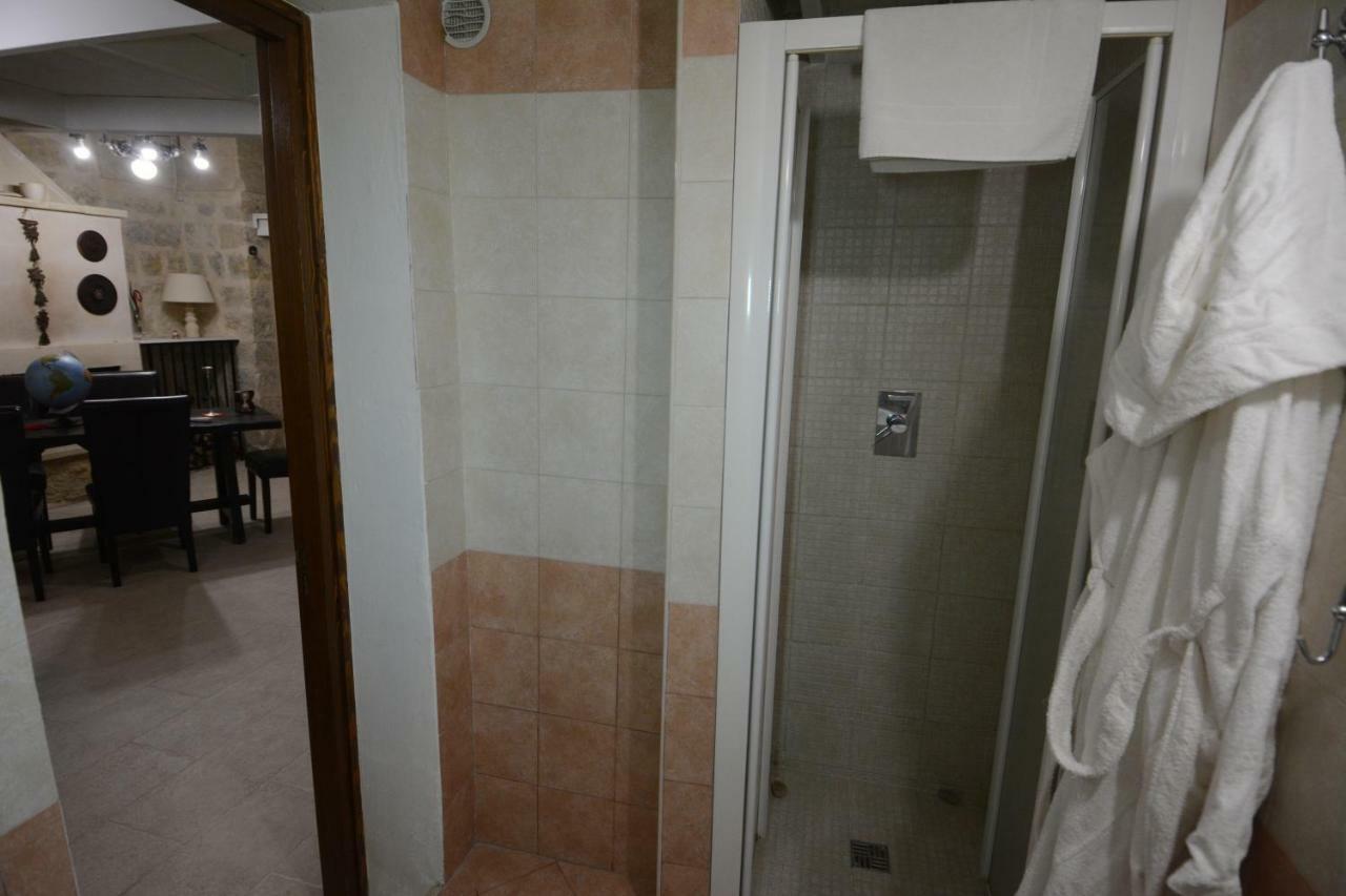 B&B Domus Gaia Lecce Ngoại thất bức ảnh